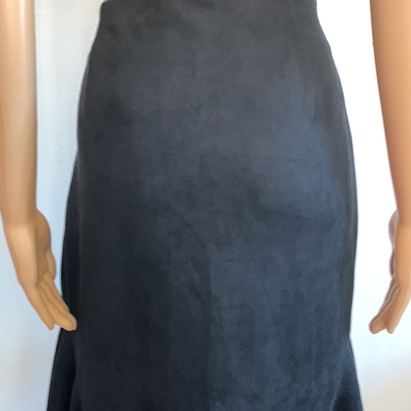 NEW without TAGS High-Low Skirt - Picture 4 of 7